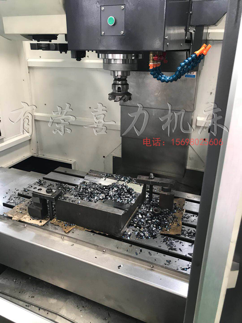 XH715D齿轮头加工中心生产厂家实拍图